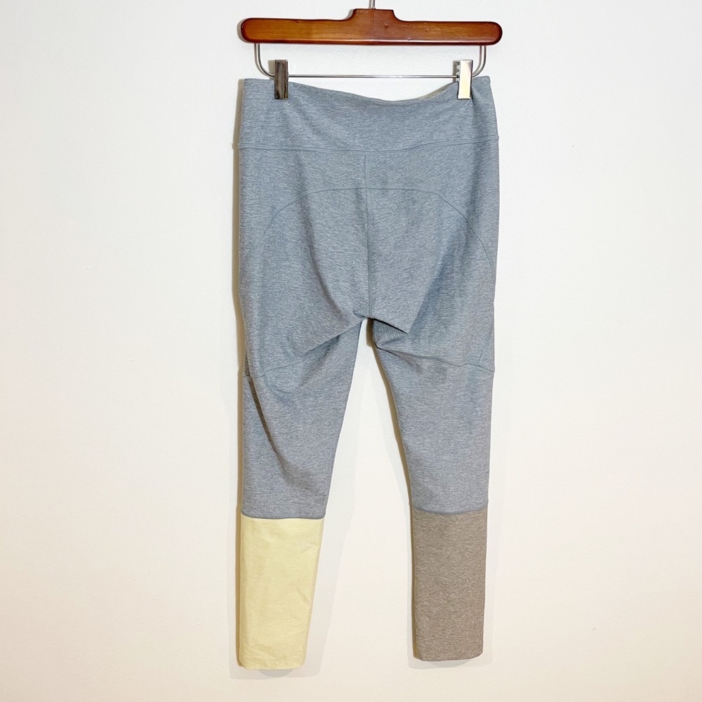 Outdoor Voices Yellow 7/8 Dipped Warm Up Leggings Medium Blue Gray - Picture 5 of 7